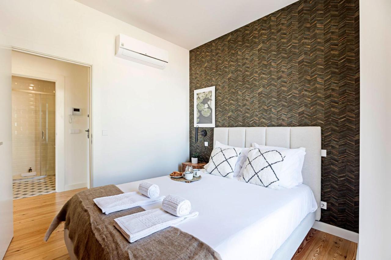 Stunning Duplex Near River By Lovelystay Porto Exterior photo