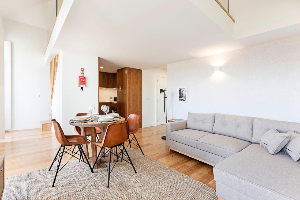 Stunning Duplex Near River By Lovelystay Porto Exterior photo